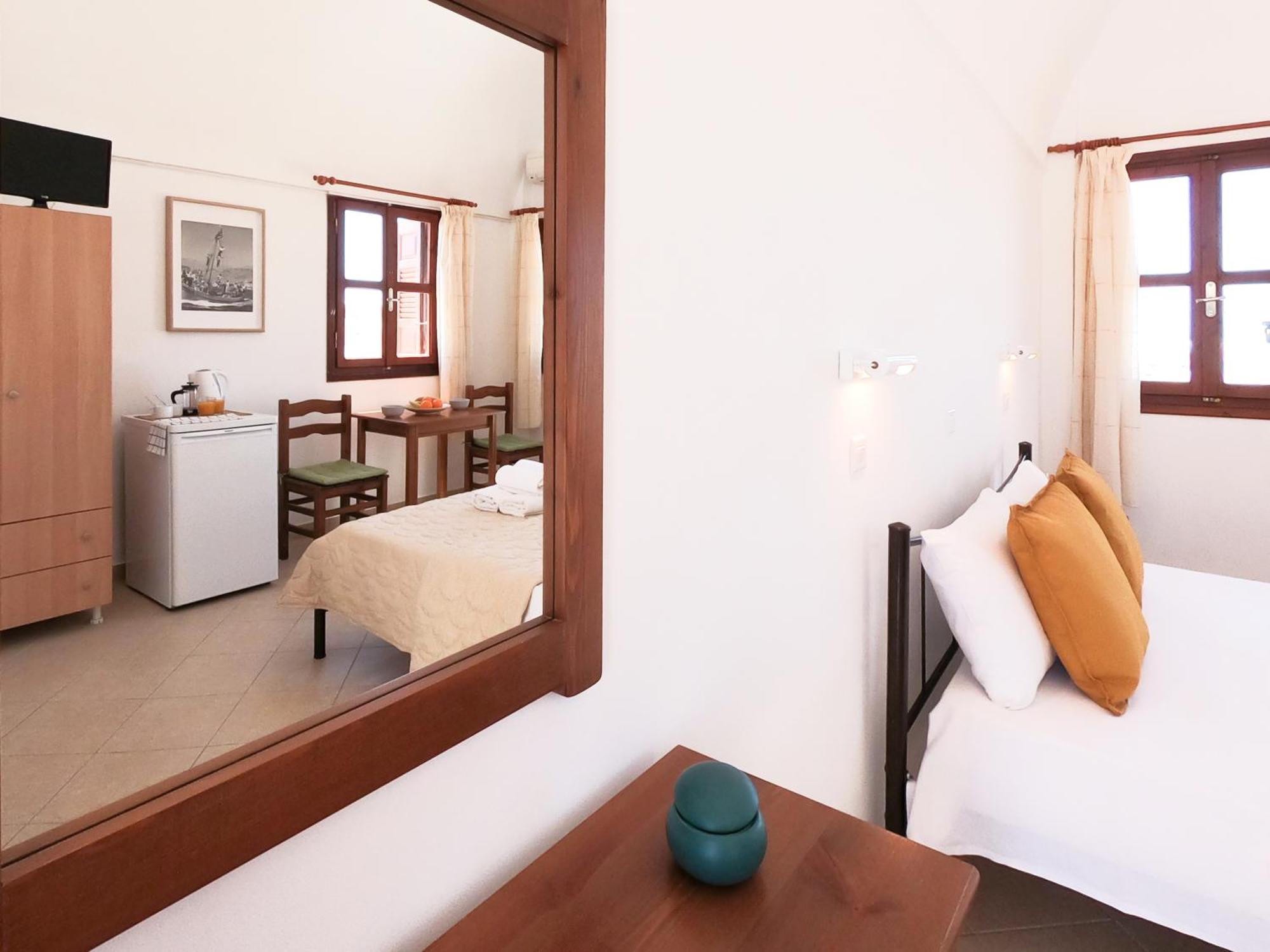 Almyra Villa Perissa  Exterior foto